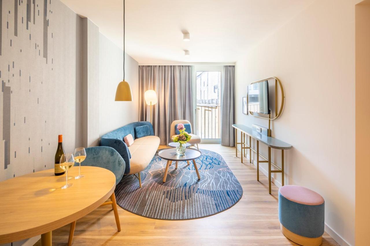 One-Bedroom Apartment,996413032:JPEG